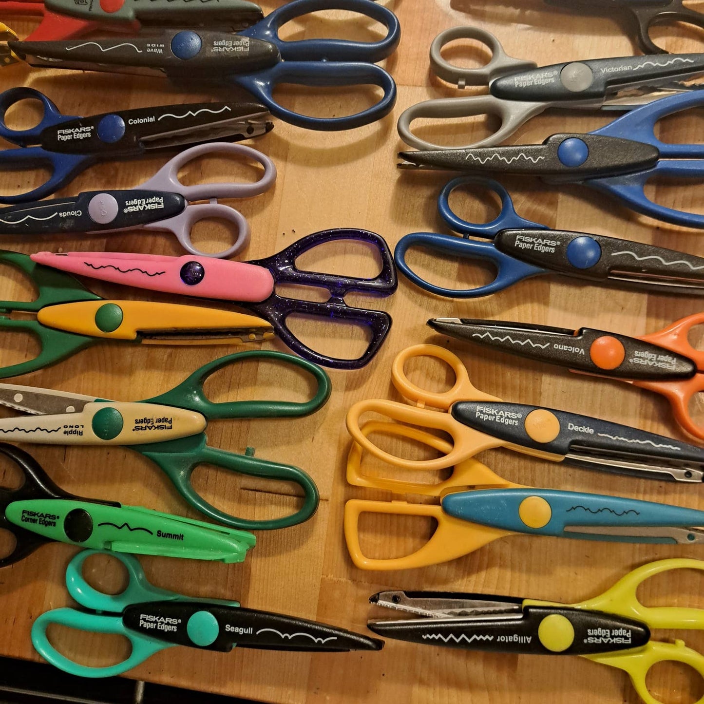 30 Fiskars SCRAPBOOKING Scalloped & Misc Edgers Scissors Decorative edge
