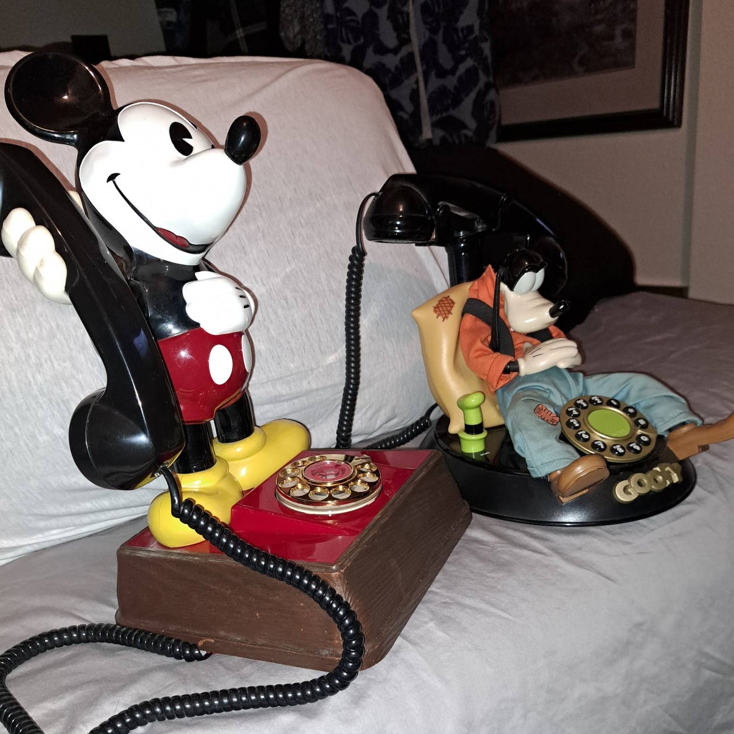 VINTAGE and WORKING Goofy and Mickey Landline phones
