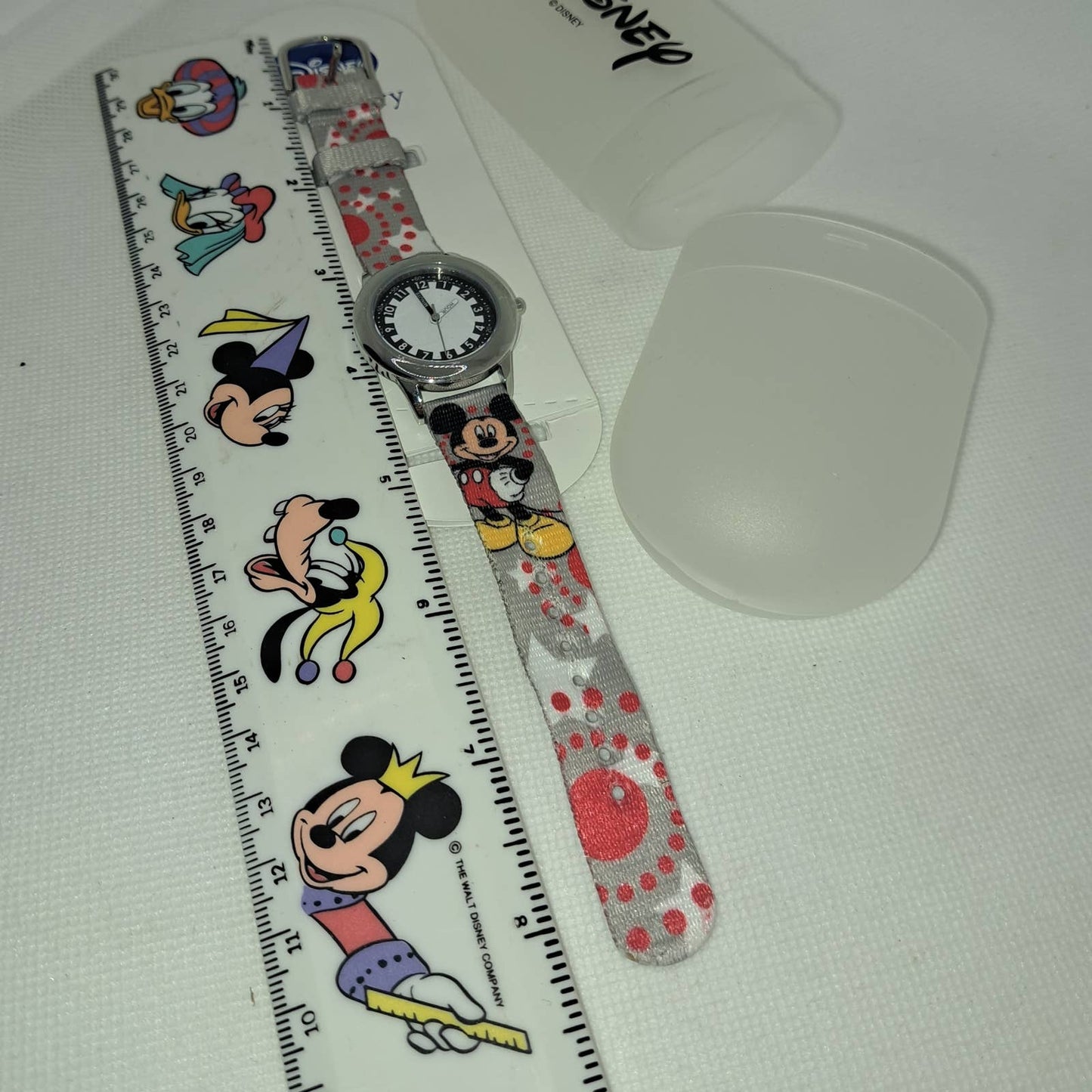 NEW - ADORABLE Disney Mickey Mouse LIVE THE STORY Watch