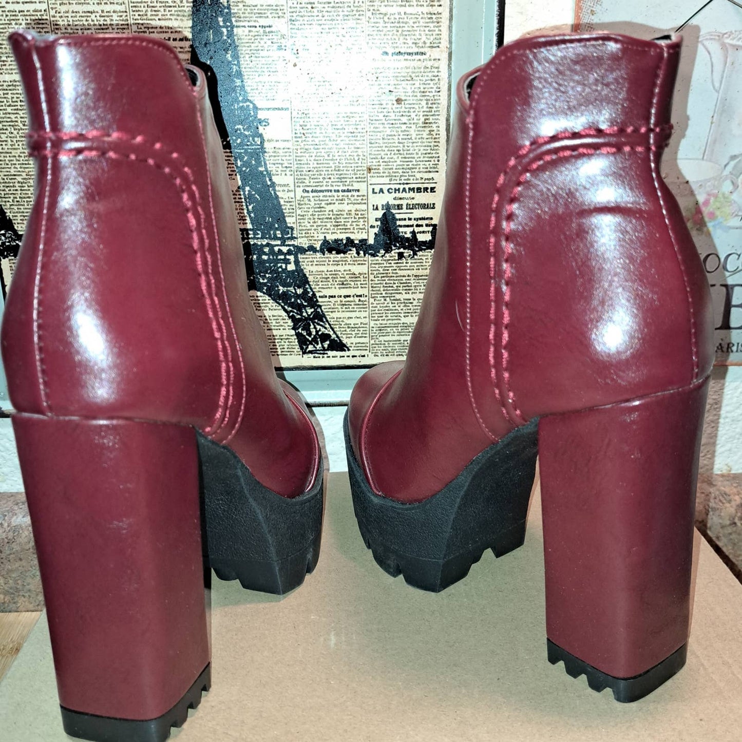 FABULOUS NEW SCARLET RED 5 inch SIZE 5.5 Ankle Boots