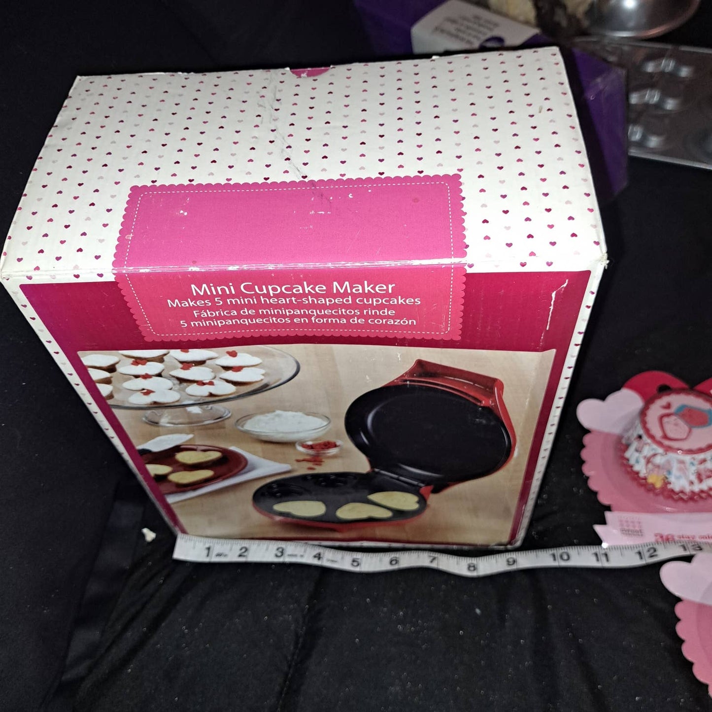 NIB- Mini Heart Shaped 5 Cupcake Maker Electric