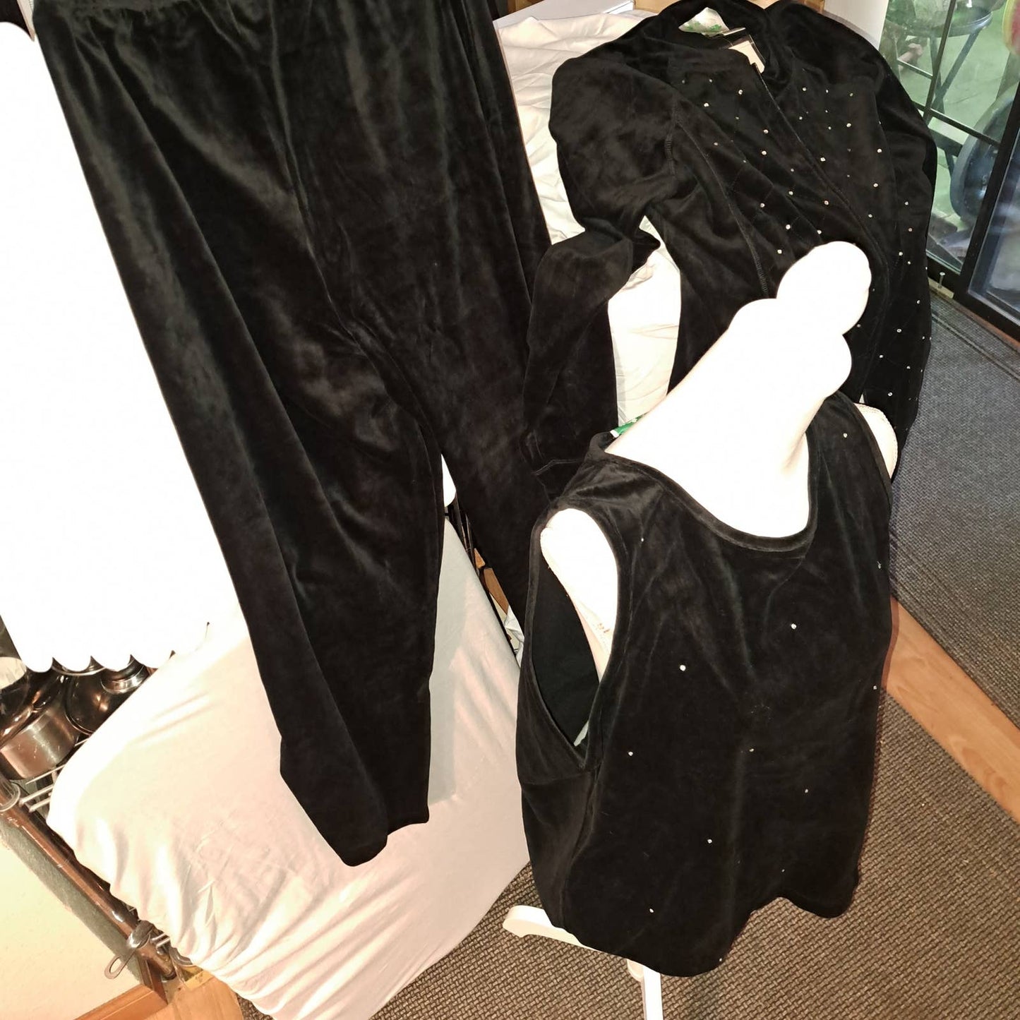 NWT- LARGE  Black Velou r& Rhinestones, Tank Shirt-Jacket and Pants
