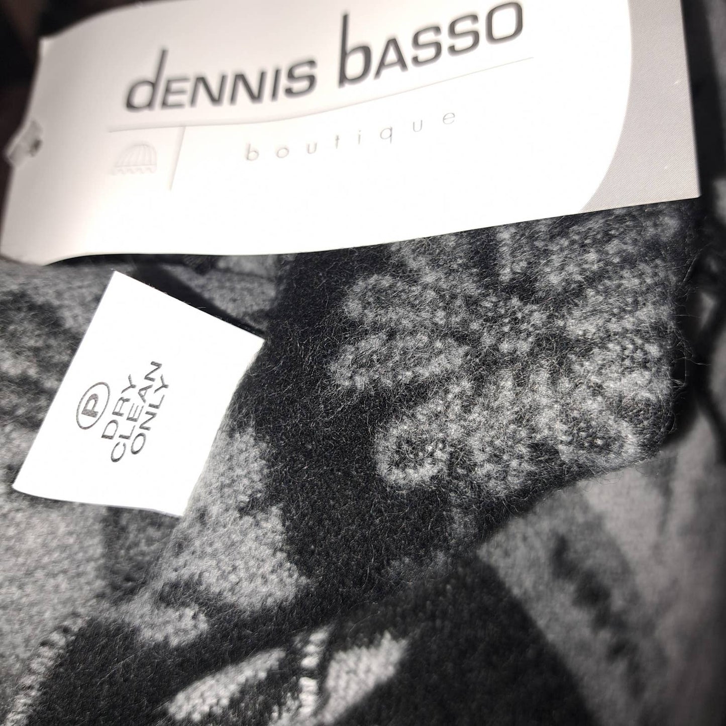 NWT- Italy Dennis Basso Boutique Large Scarf or Shoulder Wrap, Grey/Black