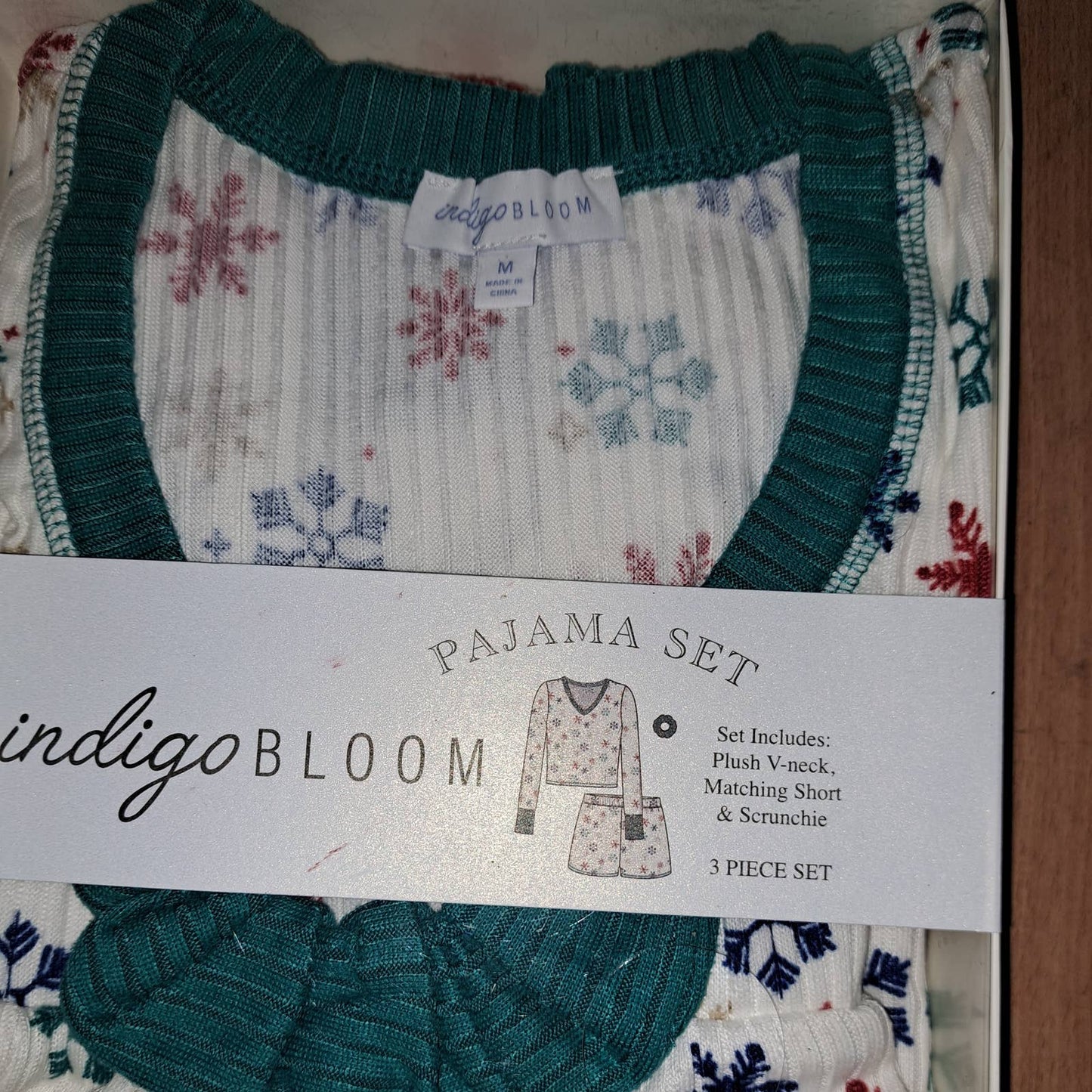 NIB -SZ M Ready for Gifting 3Pc Shorts PJs Set with matching hair tie too