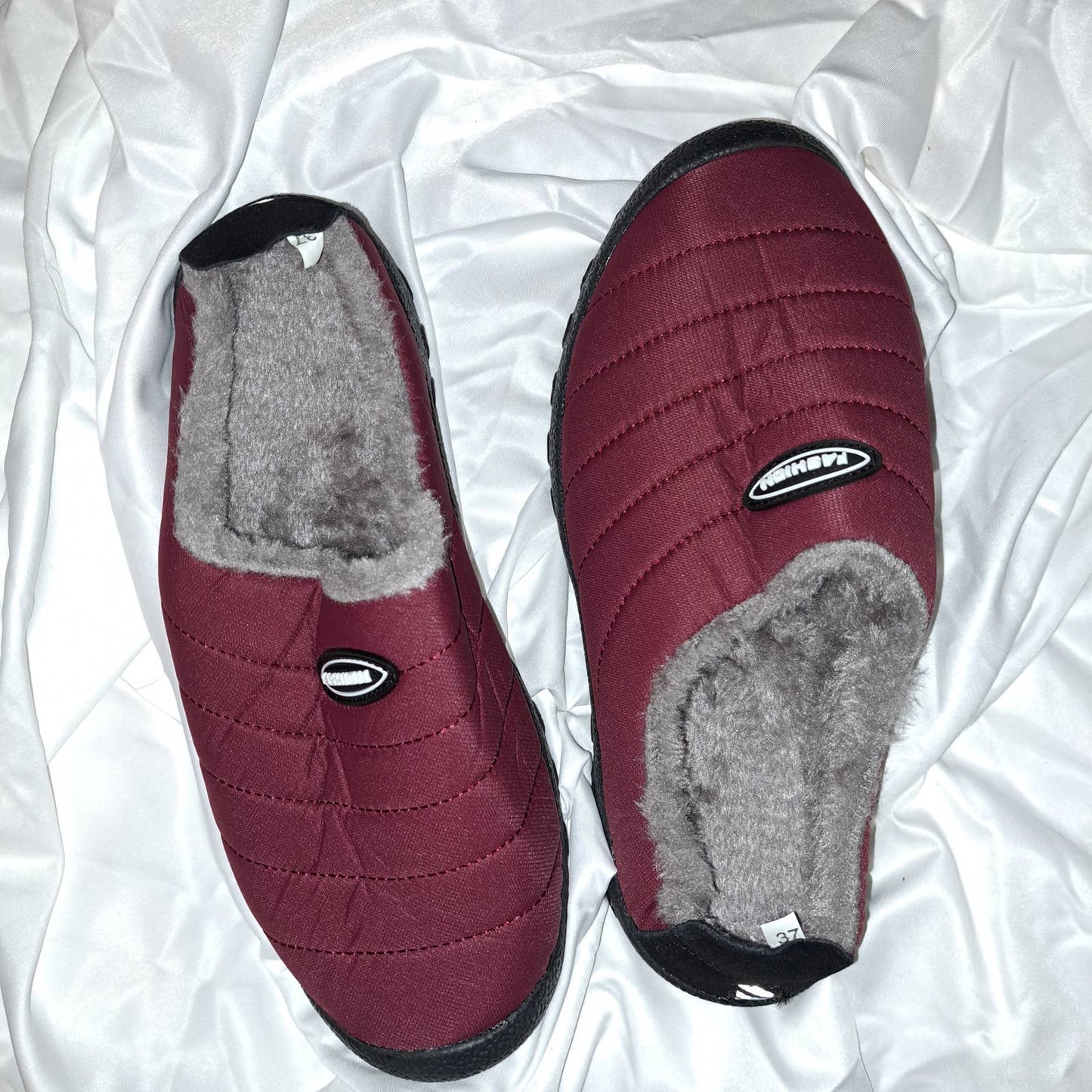 NEW - Most COMFY slippers! Fur Lined Indoor or Outdoor SZ 6.5-7