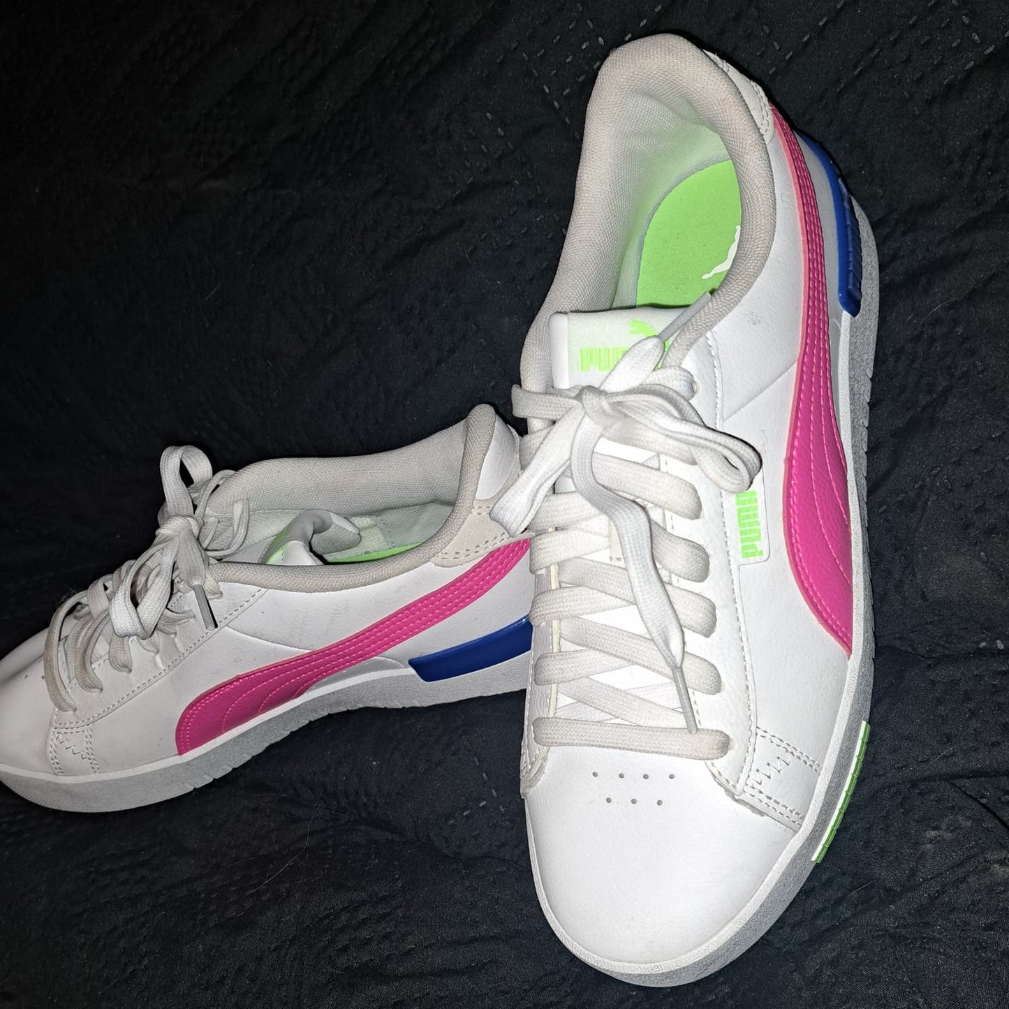 NEW- LEATHER PUMA fashion platform sneaker tennis shoes neon size 9.5 SOFTFOAM