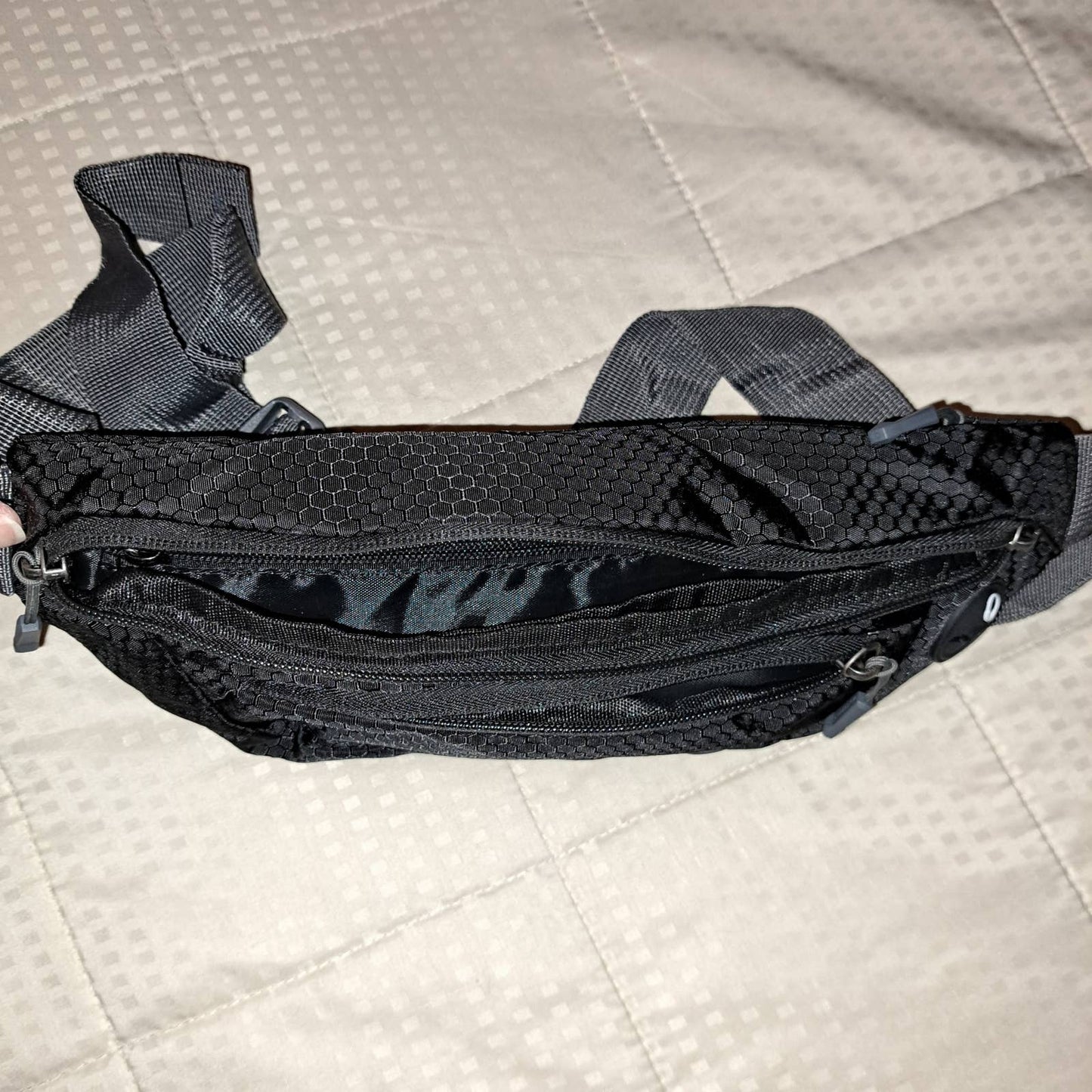 WATERFLY Bum Bag Waist Bag Small Stylish - Black