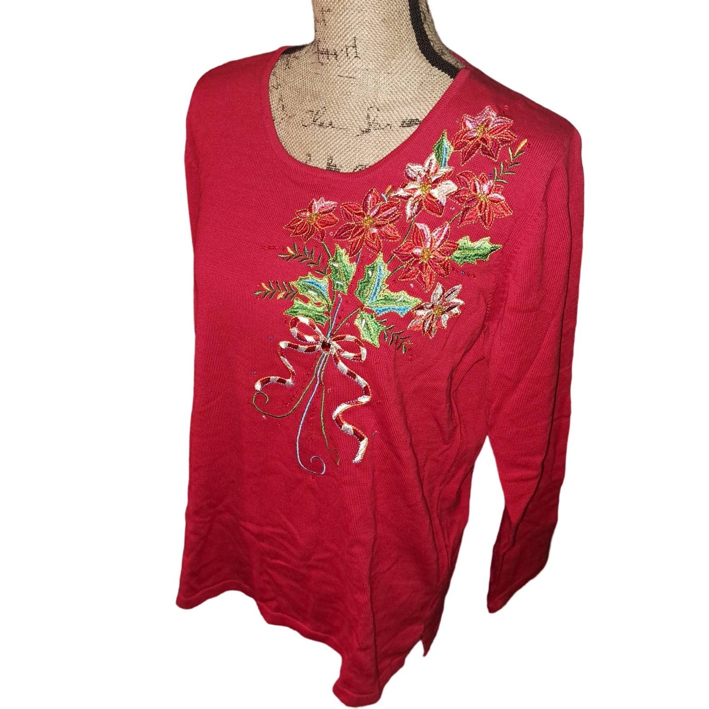 NWT-Quacker Factory Red Long Sleeve Poinsettia Bouquet Sweater Size: Med